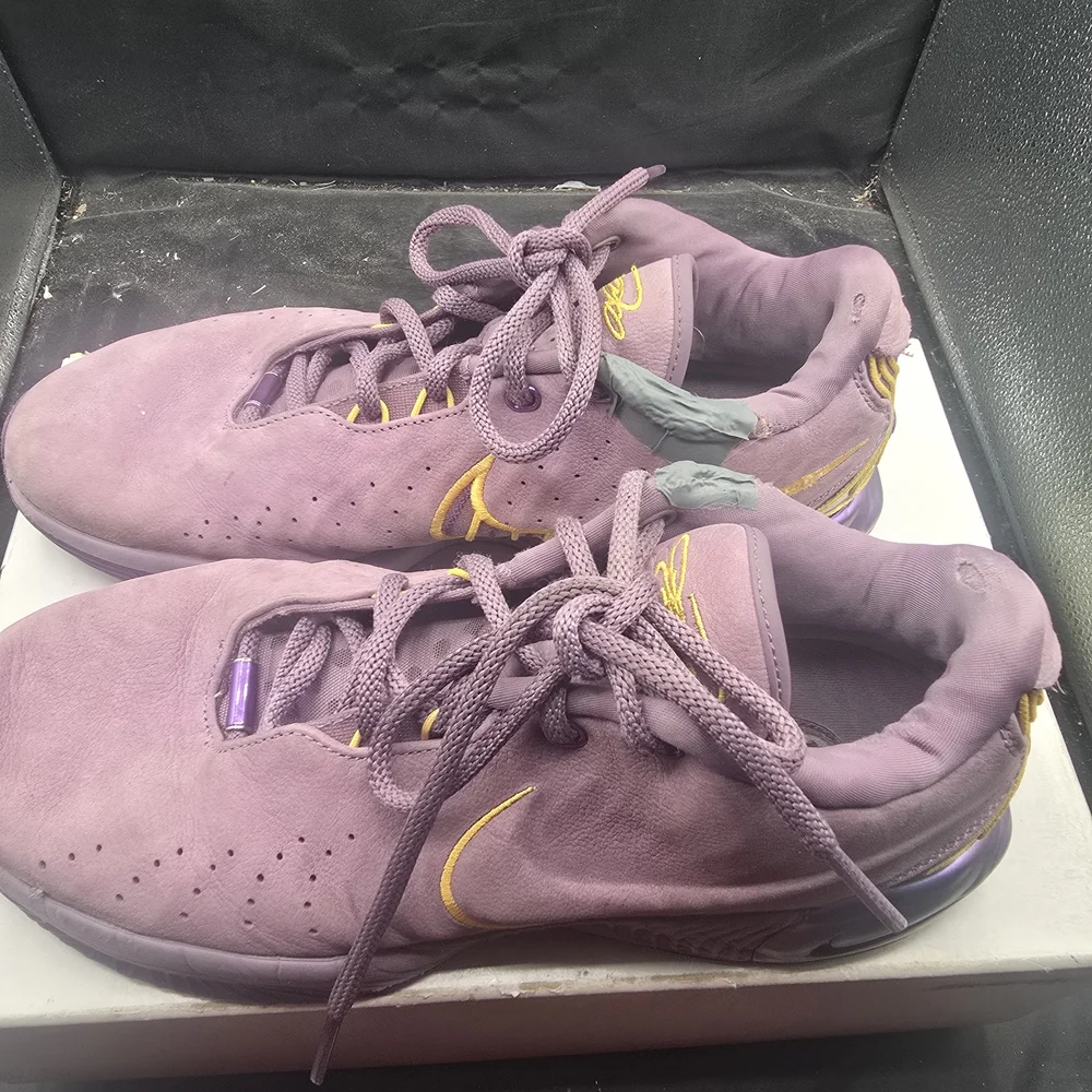 Nike Lebron James Purple Athletic Shoes with‎ Yellow Details Men Size 11